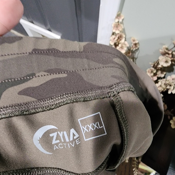 Zyia bundle joggers womens - Picture 7 of 8